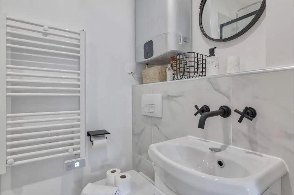 Appartement Cosy Proche Arc Triomphe - 2P Parijs Buitenkant foto